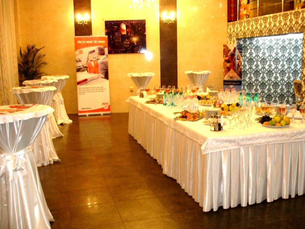 Manhattan Hotel&Restaurant Chisinau Fasilitas foto