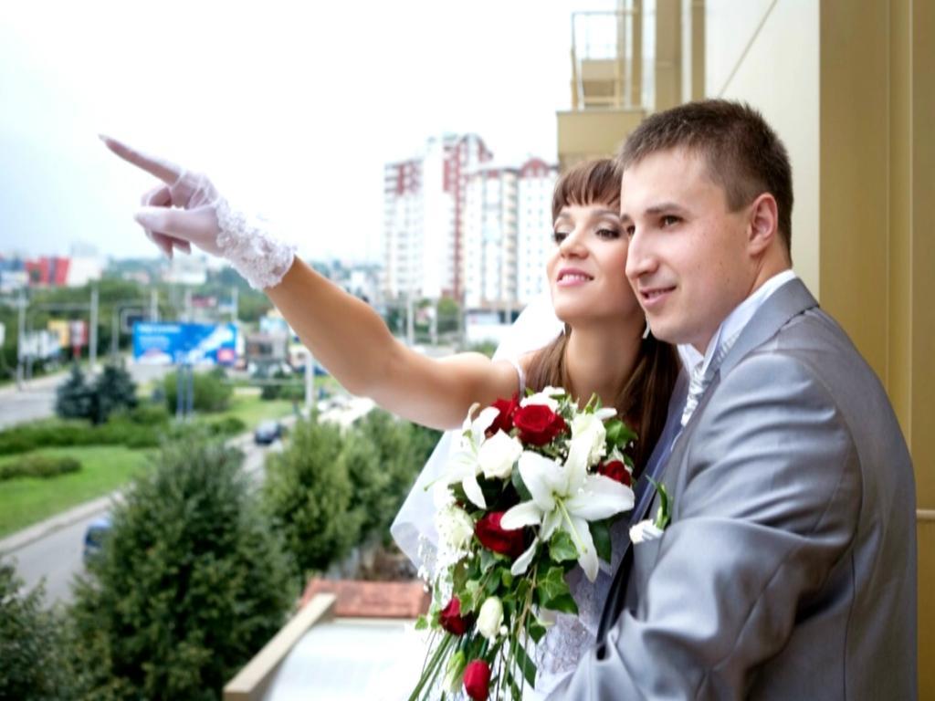 Manhattan Hotel&Restaurant Chisinau Bagian luar foto